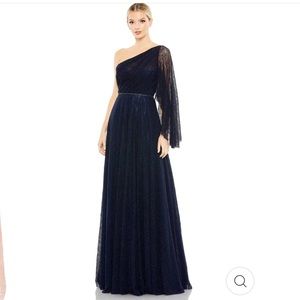 Mac Duggal Lace one shoulder illusion sleeve A line gown in Navy.